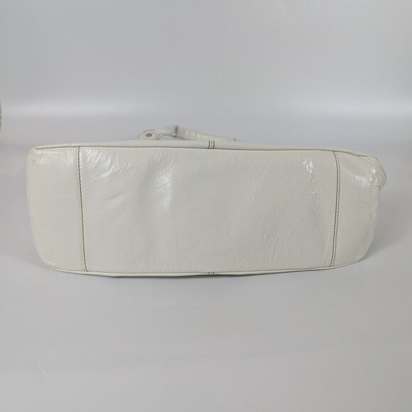Fossil White Leather Large Slouch Hobo Purse Bag Key Charm EUC - Picture 6 of 14